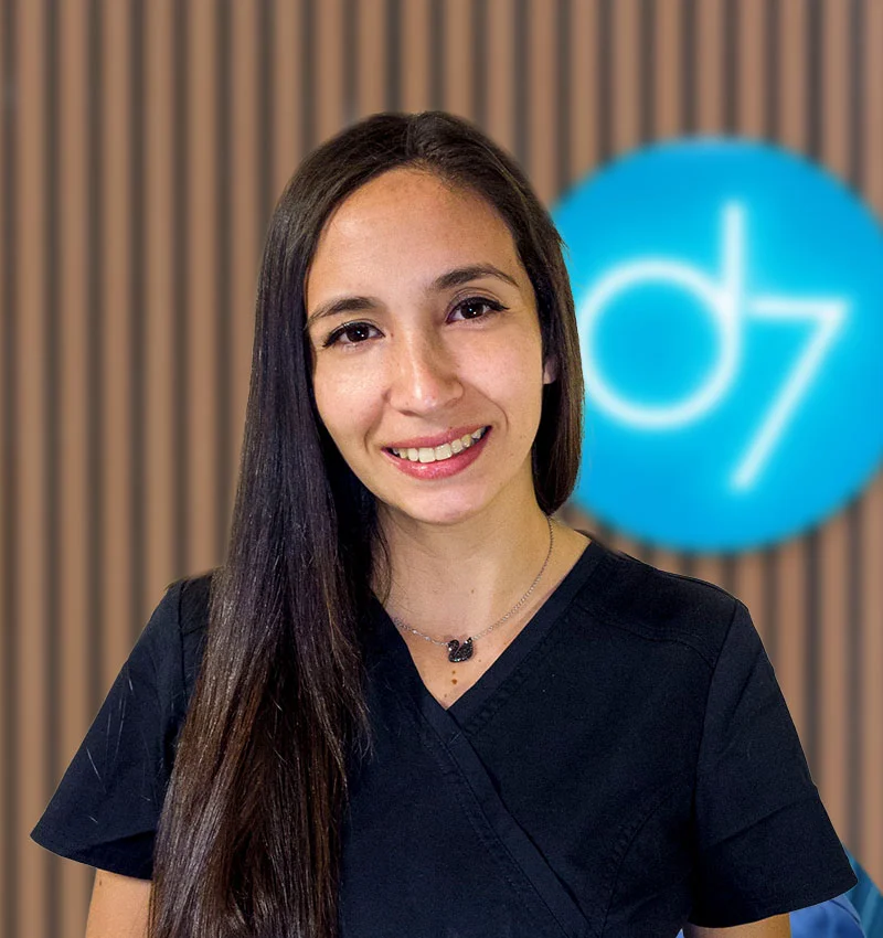 Dra. Javiera Reyes Velásquez, odontología general y sedación